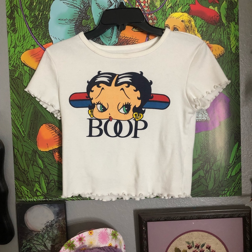 🎀🎀Betty Boop white crop top